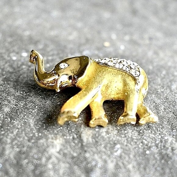 Vintage Gold Rhineston Embellished Elephant Brooch - Picture 5 of 6